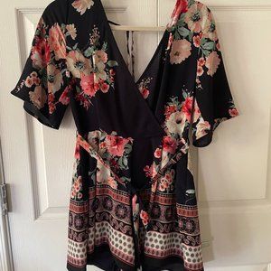 Floral Romper - Size M